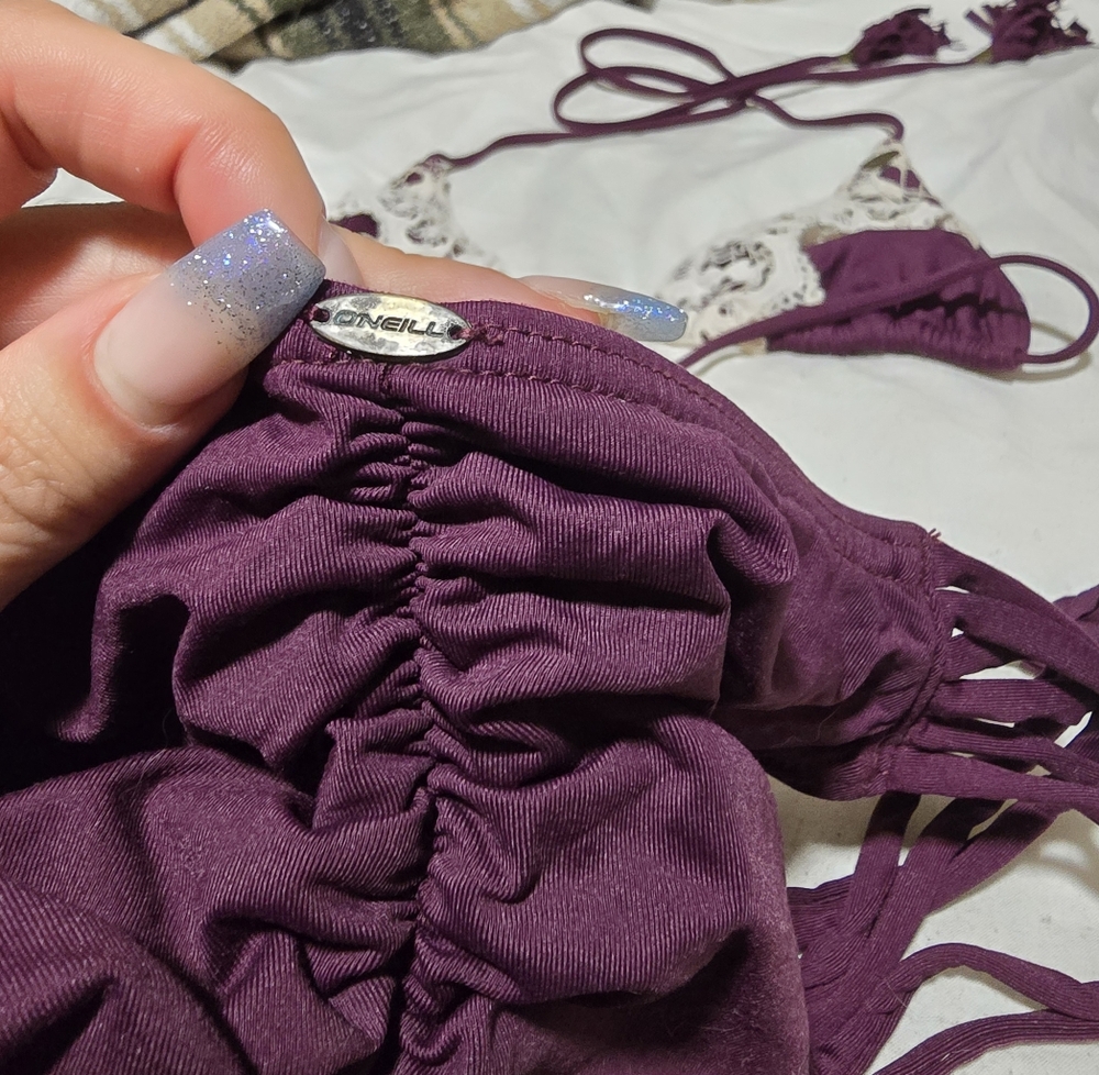 Burgundy Lace Bikini With Scrunch Butt 💜❤️